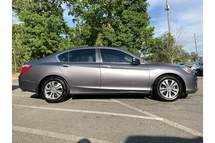 $10985 : Honda Accord 2014 LX 4dr Sed image 4