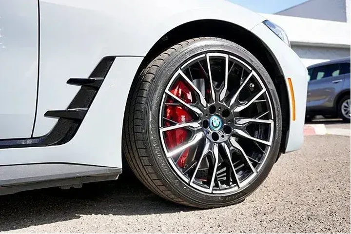 $34895 : BMW i4 2022 AWD M50 Gran Cou image 9