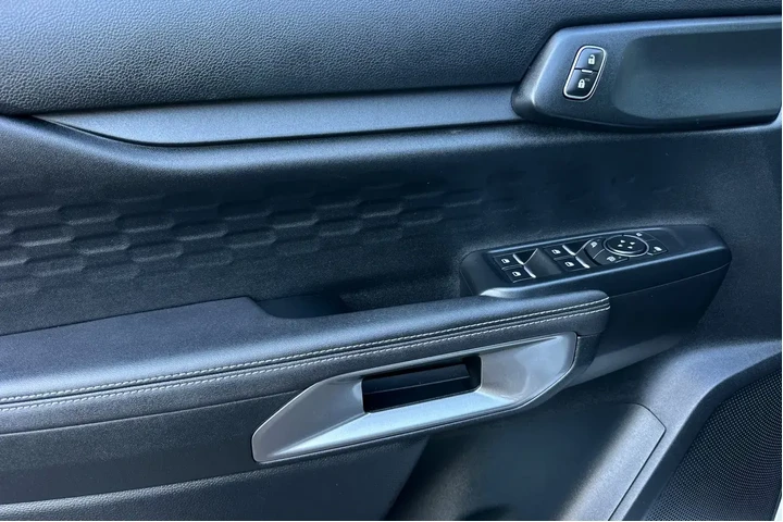 $37500 : Ford Ranger 2024 4x4 XLT 4dr image 10