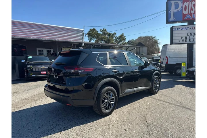 2024 Rogue S AWD image 6