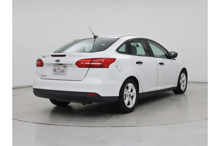 $9998 : Ford Focus 2015 S 4dr Sedan image 8