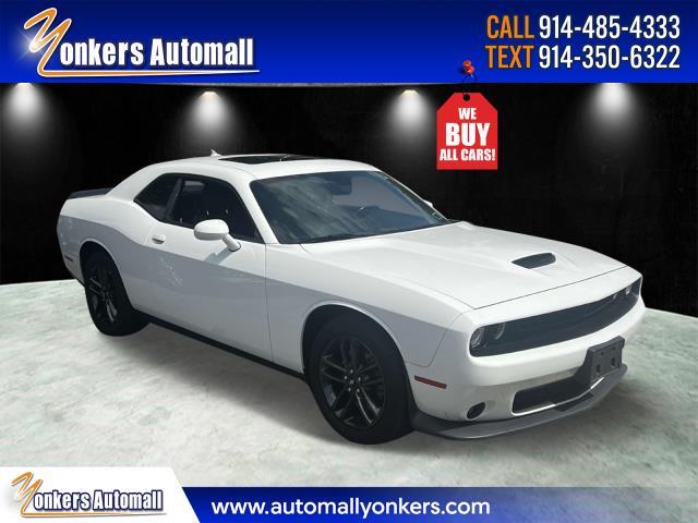 $23985 : Pre-Owned 2019 Challenger GT image 1