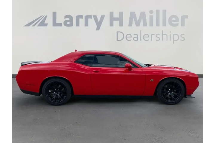 Dodge Challenger 2018 R/T Sc image 6