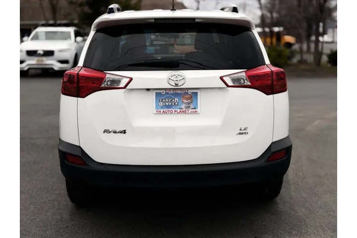 $15995 : 2015 RAV4 LE image 8