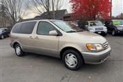 $4750 : 2002 Sienna LE thumbnail