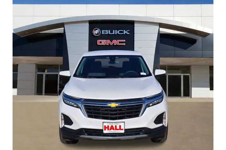 $25326 : Chevrolet Equinox 2024 LT 4d image 2