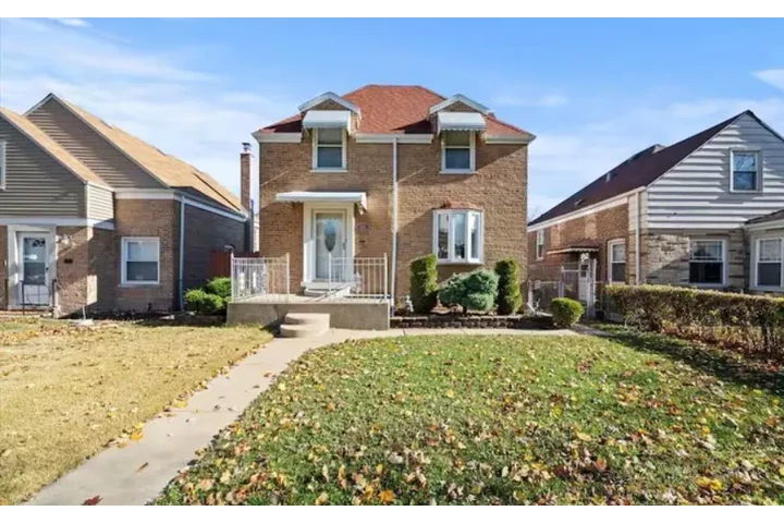 $1300 : Available 3Beds in Chicago, iL image 1