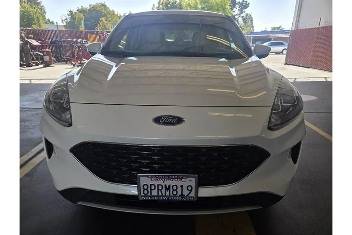 $16950 : Ford Escape 2020 SE 4dr SUV image 3