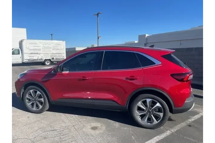 $29555 : Ford Escape 2023 AWD Platinu image 8