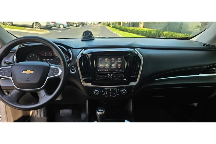 $14500 : Chevrolet Traverse LS image 1