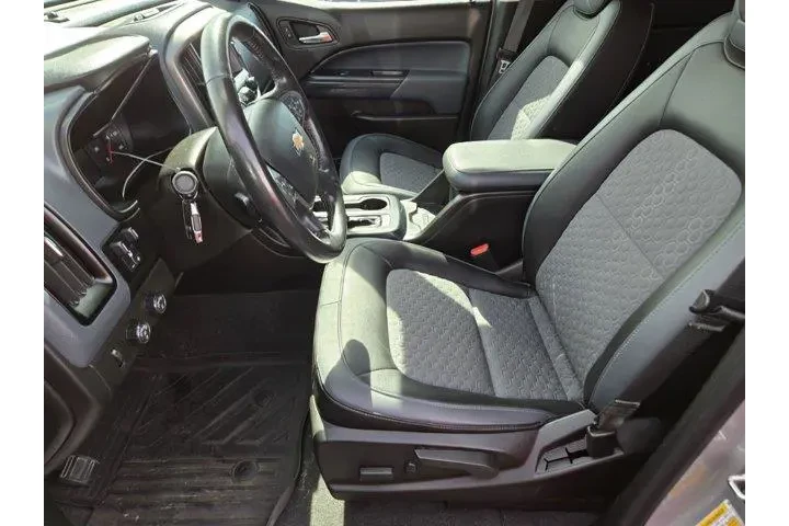 $32591 : Chevrolet Colorado 2020 4x4 image 3