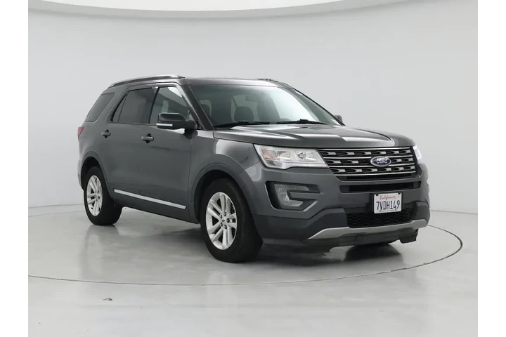 $16998 : Ford Explorer 2017 XLT 4dr S image 1