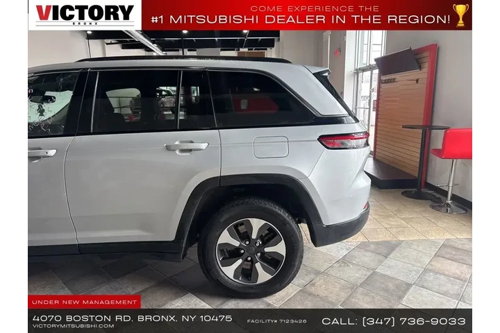 $21893 : Jeep Grand Cherokee 2023 4x4 image 2