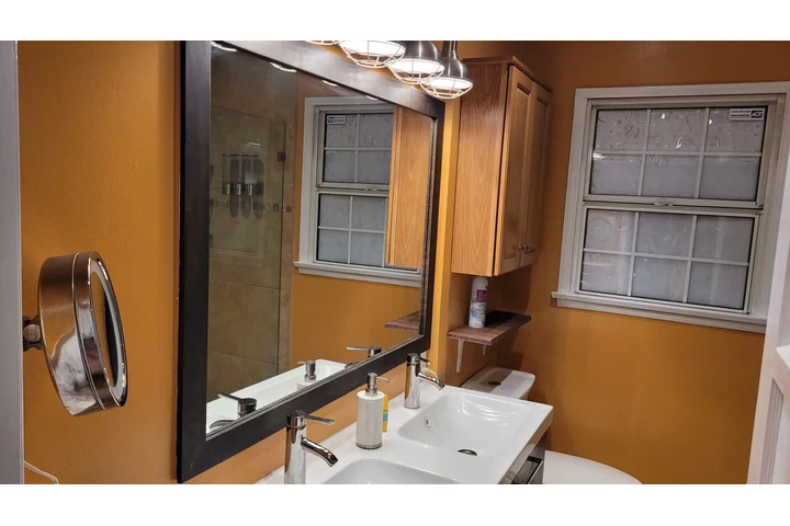 $2750 : Rento Casa en Downey image 10