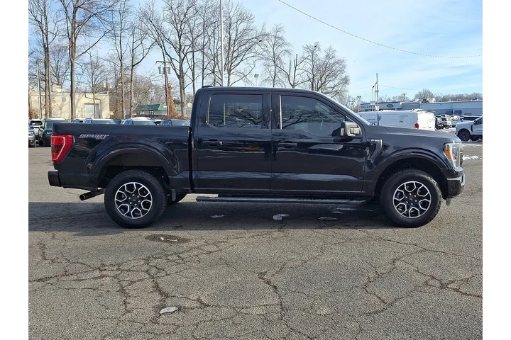 $39995 : Ford F-150 2022 4x4 XLT 4dr image 8