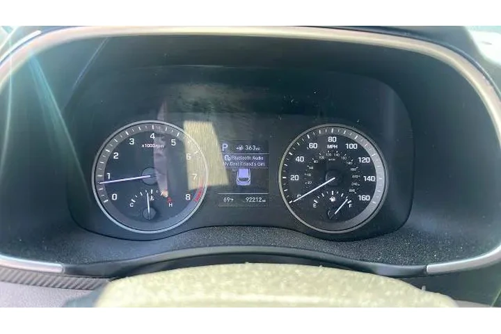 $14950 : Hyundai TUCSON 2021 Value 4d image 3