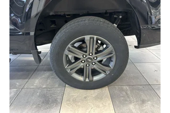 $38500 : Ford F-150 2023 4x4 XLT 4dr image 4