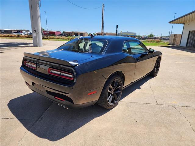 $32998 : 2022 Challenger image 5