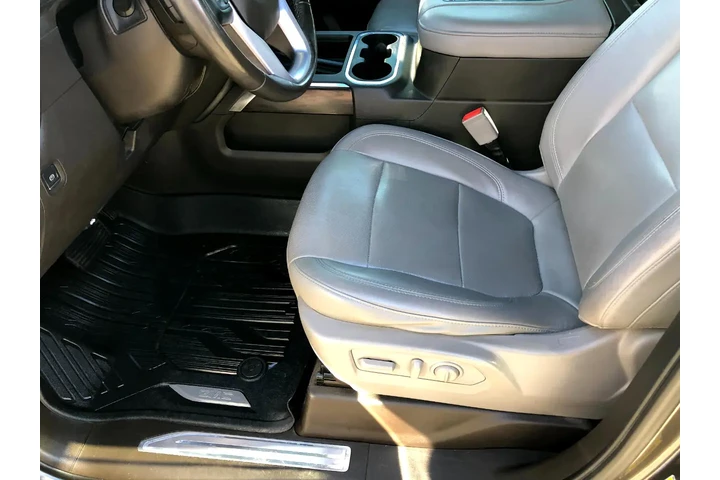 $33990 : 2019 GMC Sierra 1500 SLT Crew image 9