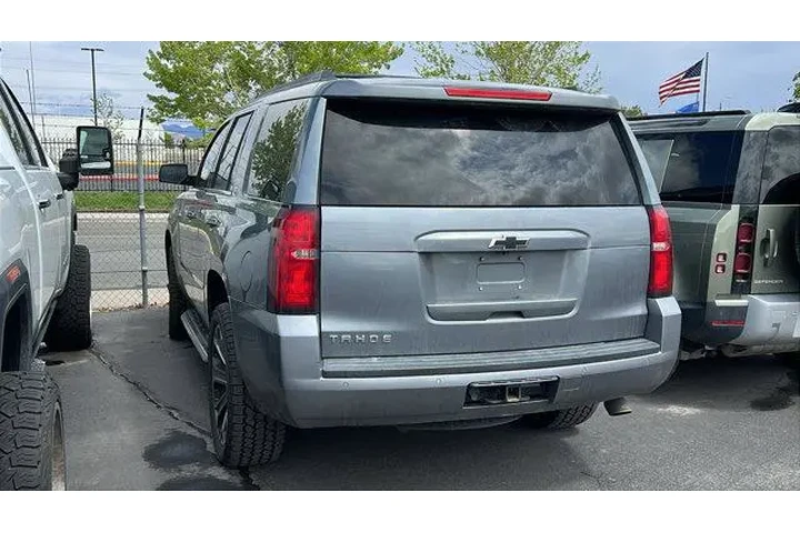 $27984 : Chevrolet Tahoe 2019 4x4 LT image 3