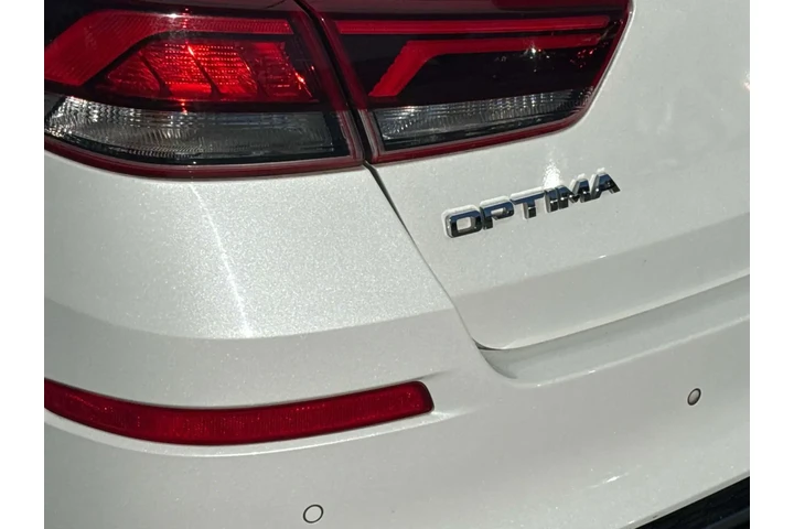 $13988 : Kia Optima 2019 S 4dr Sedan image 7