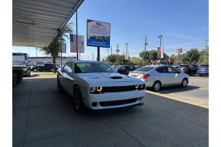 $19999 : 2019 Challenger SXT image 3