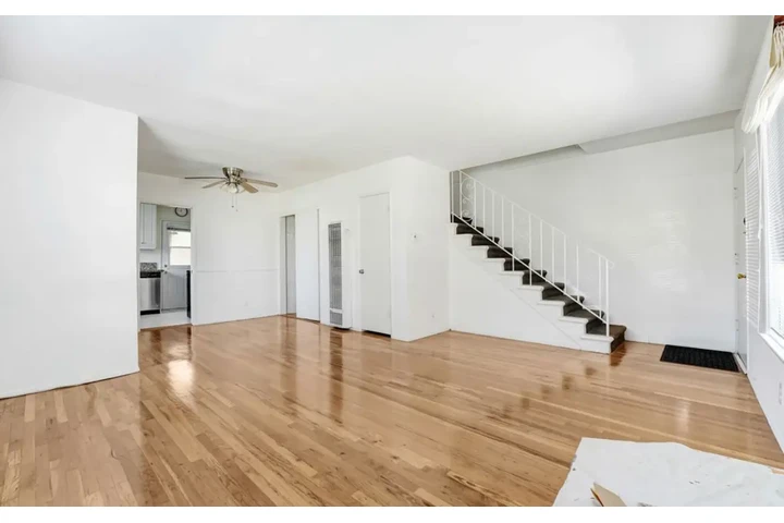 $2000 : 2 bed 2bath Apt in W Pico Blvd image 2