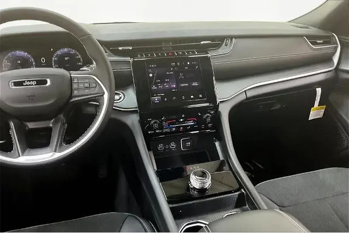 $39900 : Jeep Grand Cherokee L 2025 4 image 8