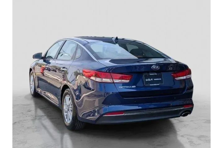$13595 : Kia Optima 2018 S 4dr Sedan image 9
