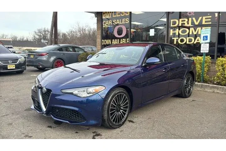 $17877 : Alfa Romeo Giulia 2019 AWD T image 1