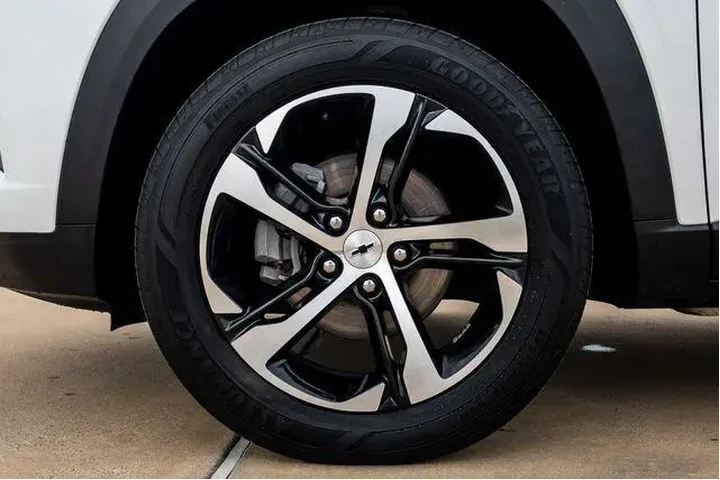 $21905 : Chevrolet Trax 2024 RS 4dr C image 6