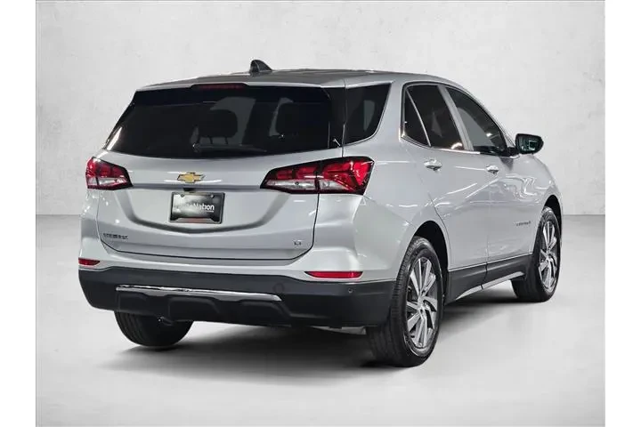 $17990 : Chevrolet Equinox 2022 LT 4d image 5