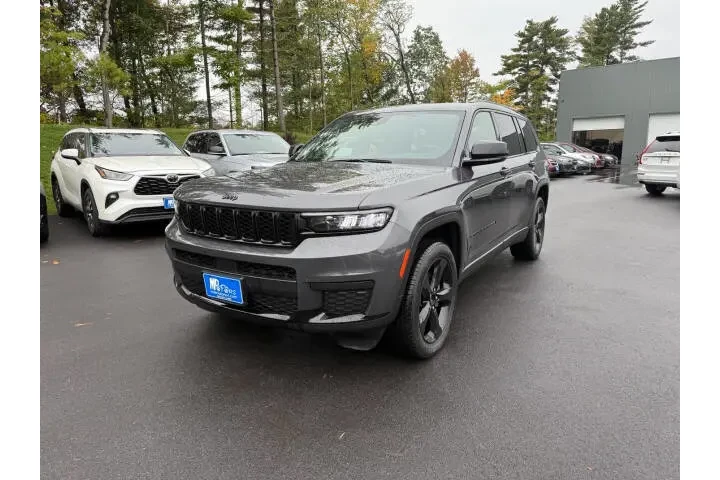 $29999 : 2023 Grand Cherokee L image 2