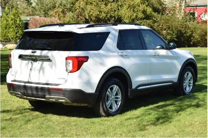 $30990 : Ford Explorer 2022 AWD XLT 4 image 7