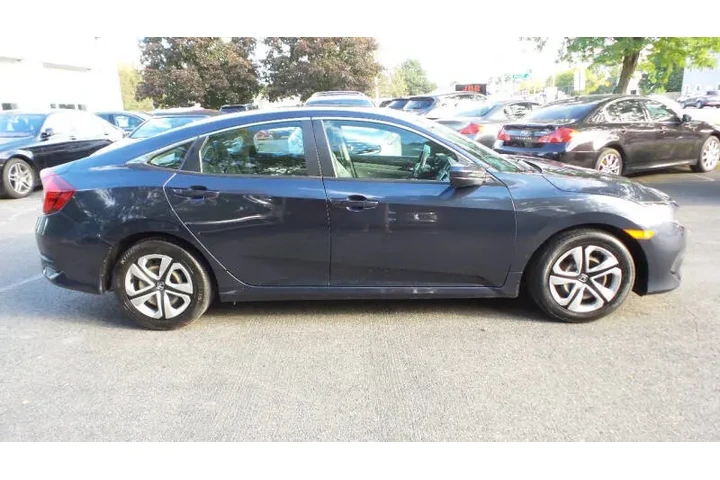 $15900 : 2016 Civic LX image 4