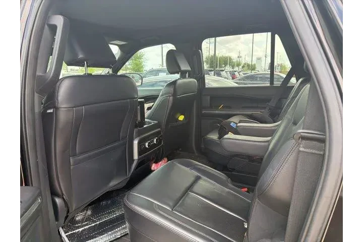 $27988 : Ford Expedition MAX 2021 4x2 image 4