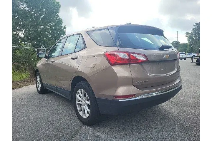 $16997 : Chevrolet Equinox 2018 4x4 L image 3