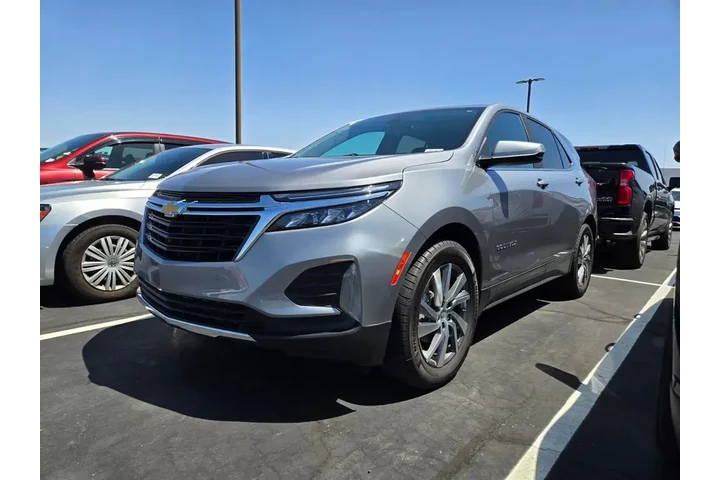 $23991 : Chevrolet Equinox 2023 LT 4d image 2
