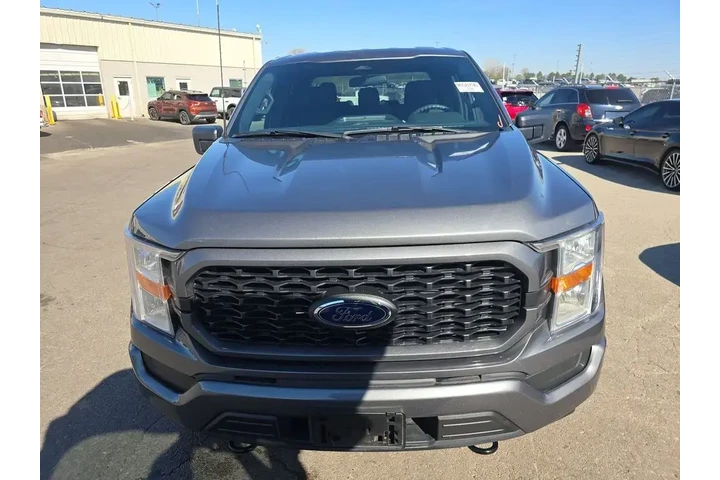$31999 : Ford F-150 2022 4x4 XL 4dr S image 2