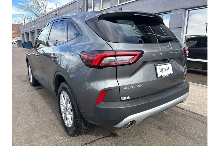 $24995 : 2025 Escape Active image 5