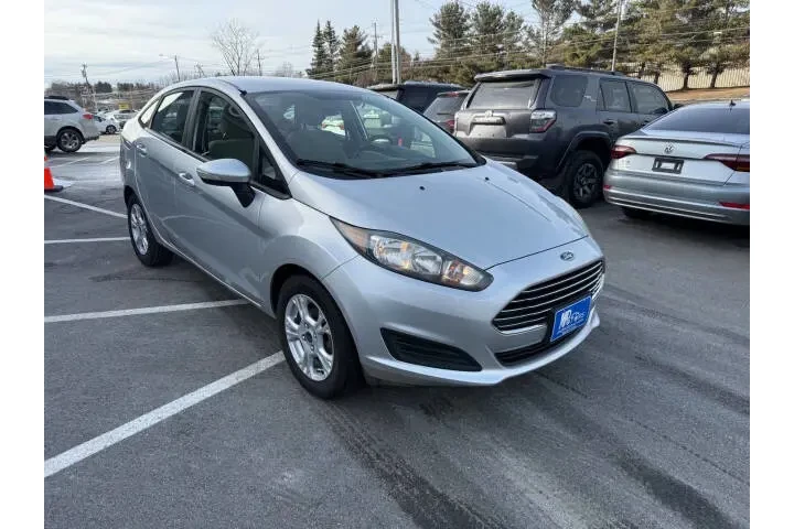 $9299 : 2016 Fiesta SE image 4