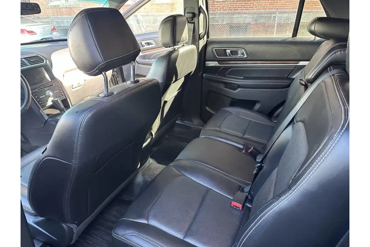 $15999 : 2017 Explorer Limited image 5