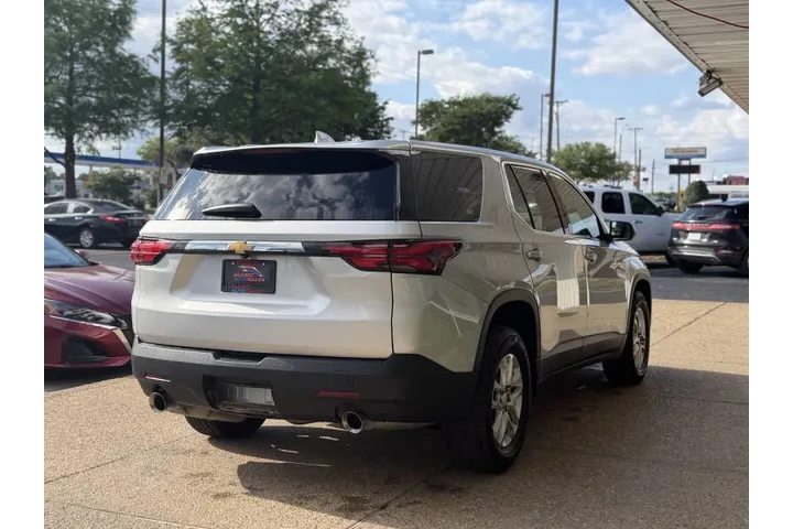 $19999 : 2022 Traverse LS image 9