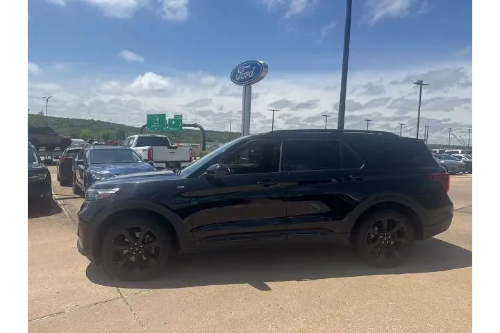 $29995 : Ford Explorer 2022 AWD ST-Li image 6