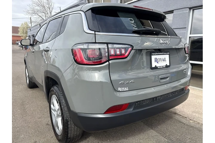 $25995 : 2023 Compass Latitude 4x4 image 4