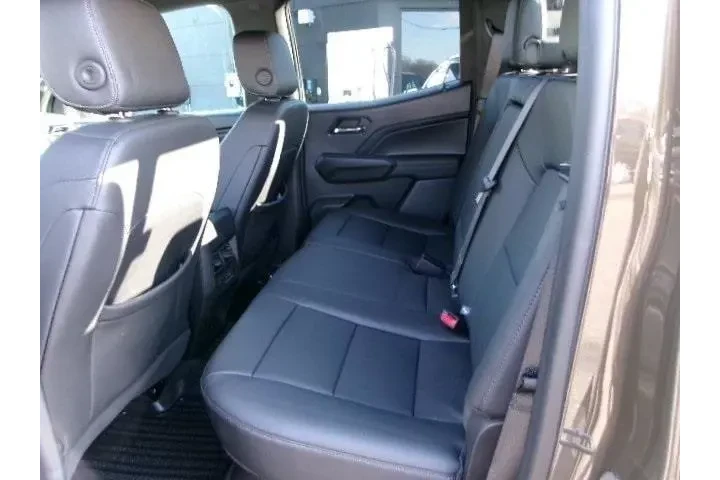 $35996 : GMC Canyon 2023 4x4 Elevatio image 7