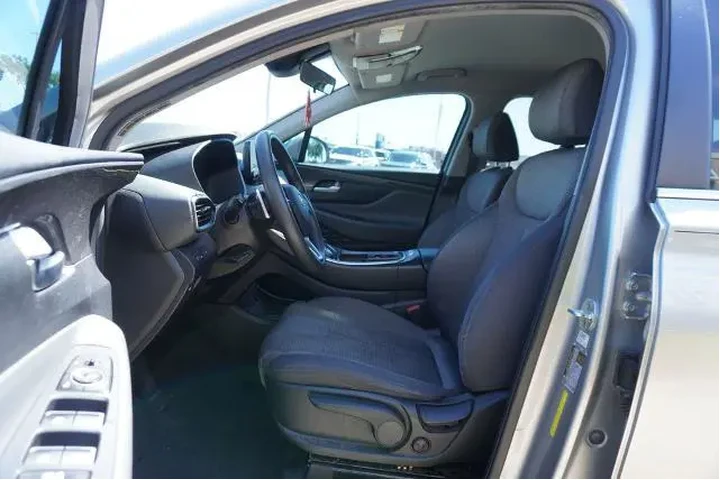 $18688 : Hyundai SANTA FE 2022 SE 4dr image 7