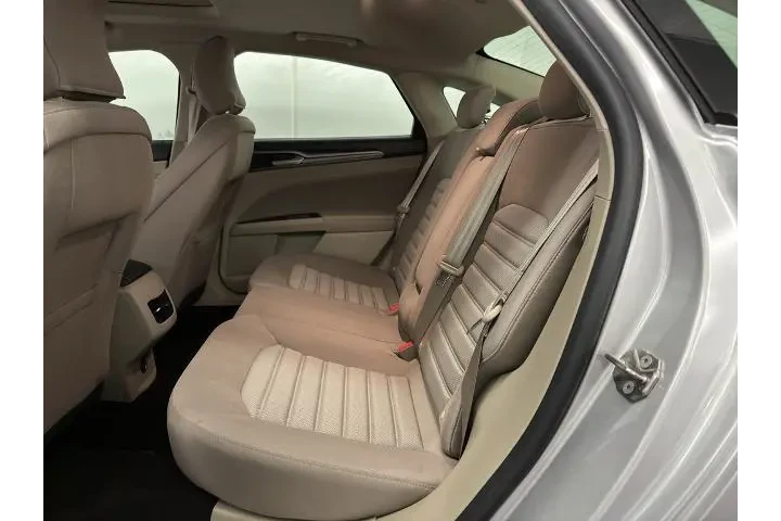 $15285 : Ford Fusion Hybrid 2019 SE 4 image 9