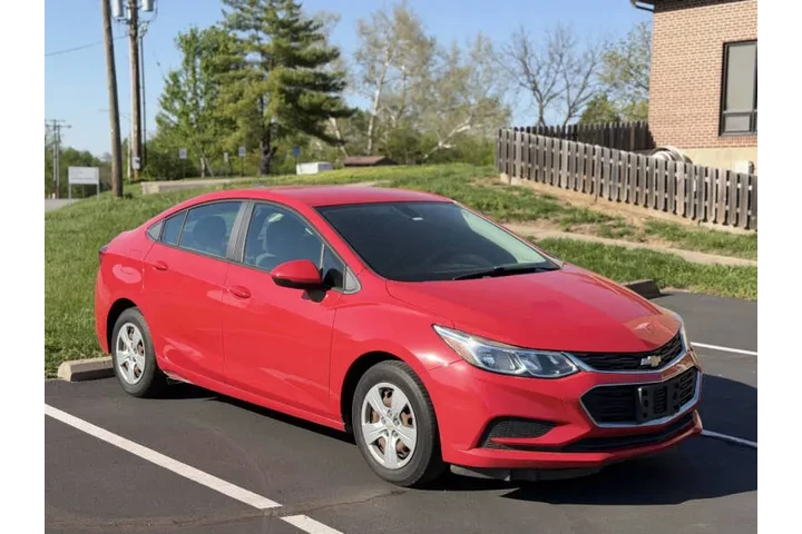 $6999 : 2018 Cruze LS Auto image 5