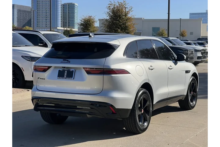 $31328 : Jaguar F-PACE 2023 AWD P250 image 8